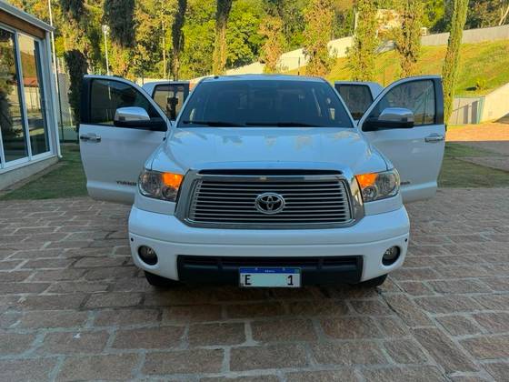 TOYOTA TUNDRA 5.7 CREWMAX 4X4 CD V8 32V FLEX 4P AUTOMÁTICO TOYOTA TUNDRA 5.7 CREWMAX 4X4 CD V8 32V FLEX 4P AUTOMÁTICO